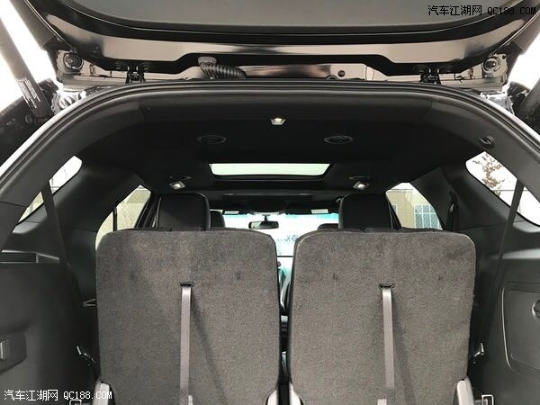 18款福特探险者2.3T四驱顶配SUV 七座大空间