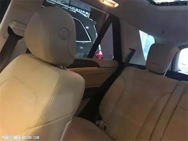 奔驰GLE400天津港现车最新报价配置解析