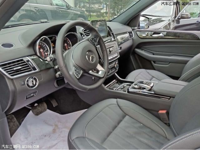 18款奔驰GLS450加版顶配全景天窗3.0T升V6优惠价格促销