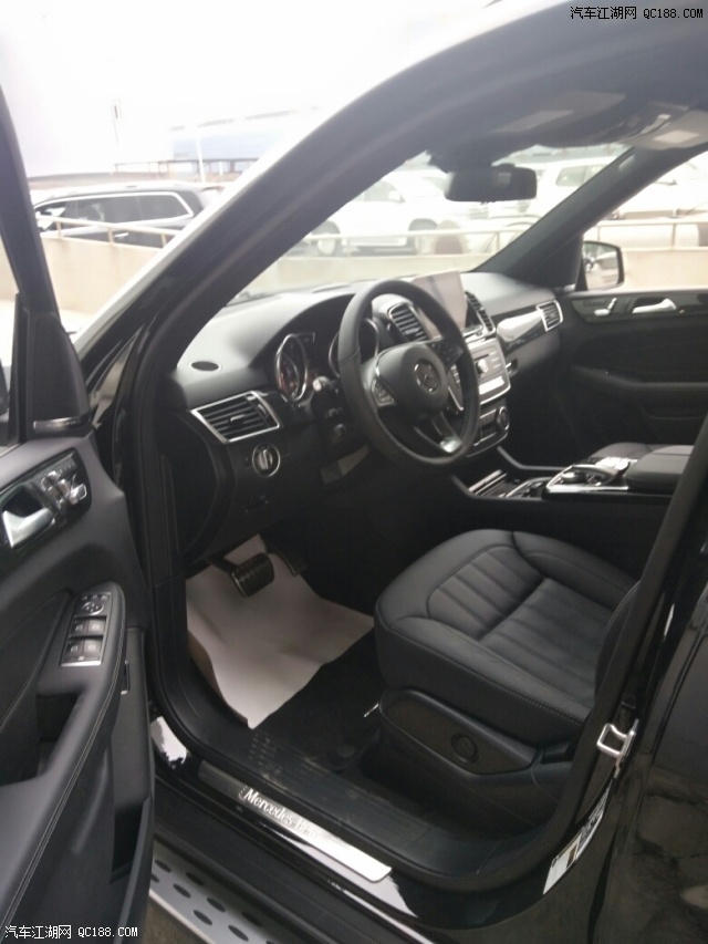 18款奔驰GLE400加版3.0配置V6运动方向盘现车特价