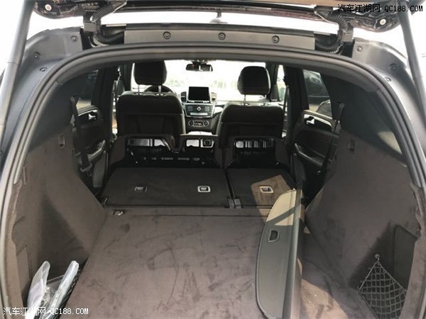 18款奔驰GLE400 豪华配置带雷测 安全舒适科技座驾报价