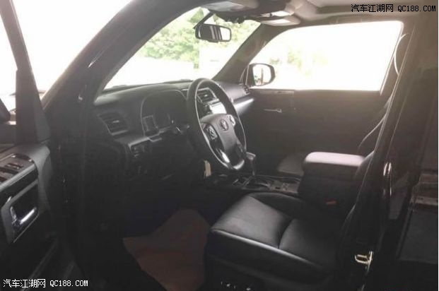 18款丰田超霸4.0 SR5无天窗版现车特惠天窗版多少钱
