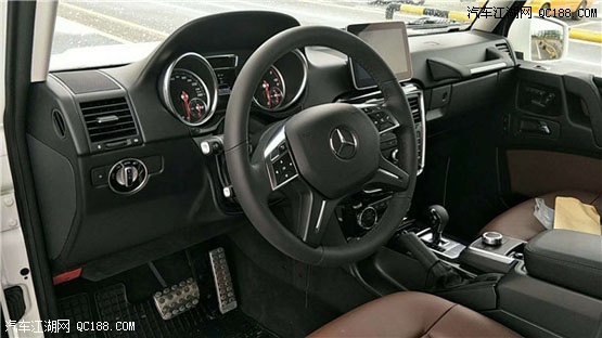 2018款奔驰G350柴油版实力派越野 标配三把锁天津报价