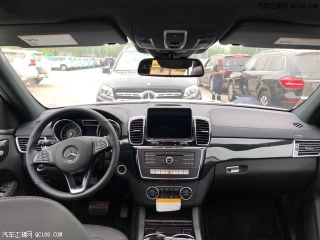 18款奔驰GLS450 配置参数 现车手续齐 天津最新优惠价