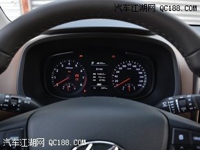 北京现代  2.0L 仪表盘