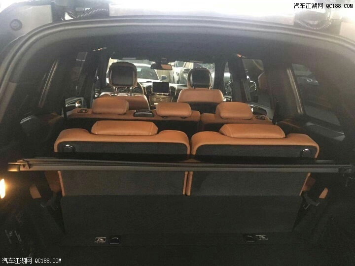 19款加版奔驰GLS450天津港现车特价出售 手续齐随车走