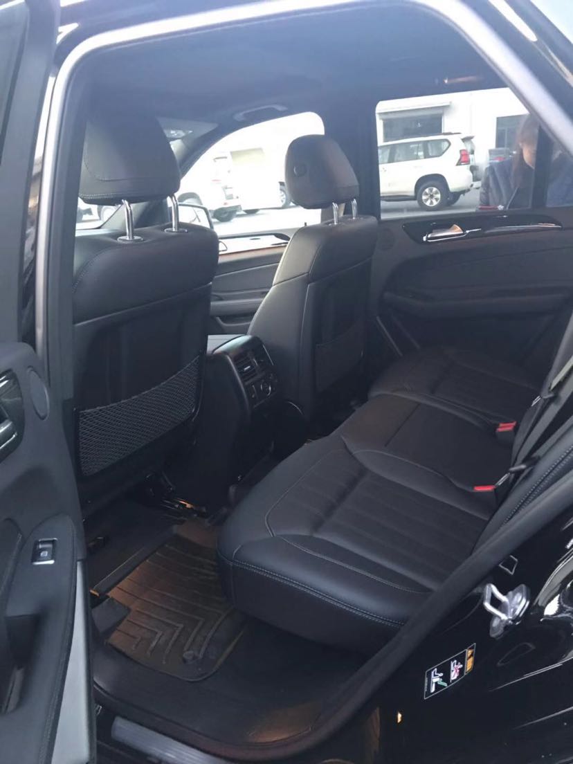 平行进口2018款奔驰GLE400 加版黑色现车降税价格