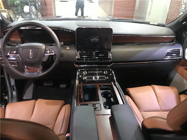 2018款林肯领航员3.5T 顶级豪华商务SUV