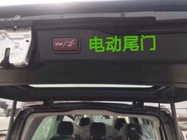 进口奔驰V250商务车配置（编号4）天津港现车最新报价