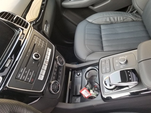 2019款奔驰GLE400加版3.0T现车五月促销办齐最低多少钱