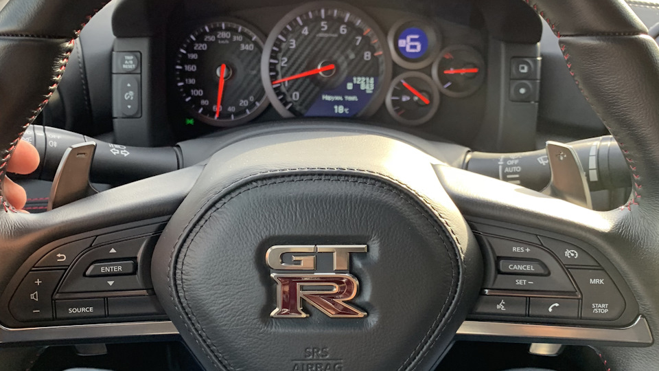 19款日产GTR-R35港口现车最新价格行情解析