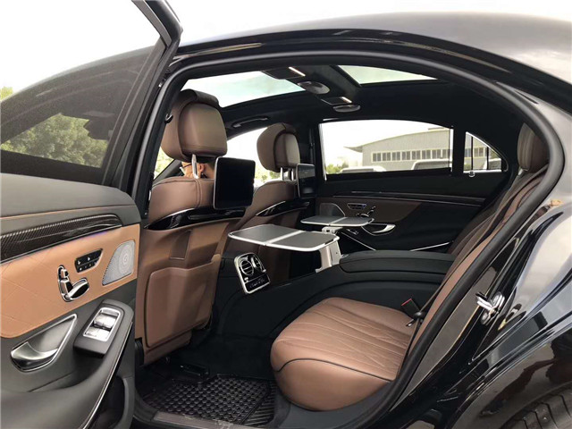 2019款奔驰S63 AMG加规版现车评测 新款S63最新报价