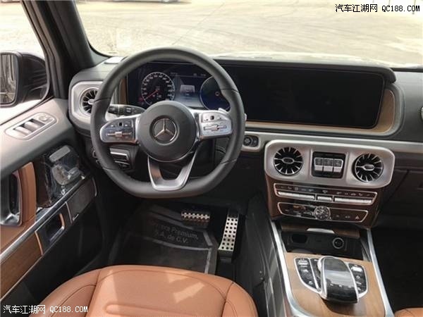 19款奔驰G550天津现车配置报价豪华感舒适感全面提升 