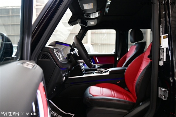 2019款奔驰G550展位现车价格 可全国分期当天批款 