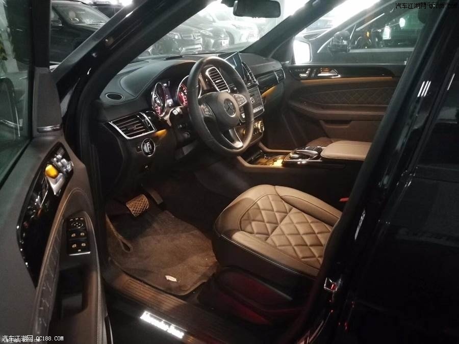 2019款奔驰GLS450加版实车顶配详细报价