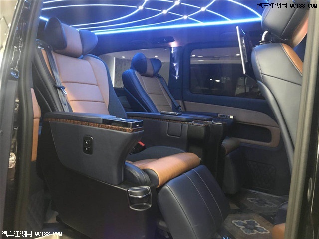 2019款奔驰V250商务车 成熟稳重的商务范