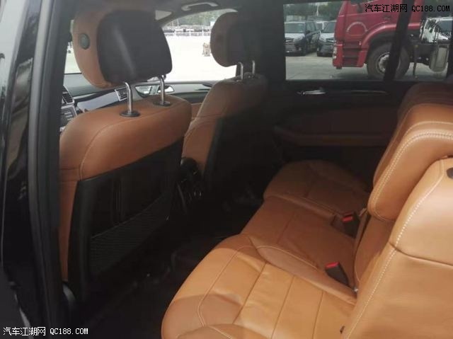 2019款加版奔驰GLS450现车最低价格多少钱 豪华越野SUV