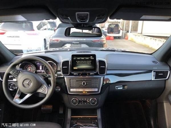2019款奔驰GLS450加版豪华包运动包驾驶辅助包
