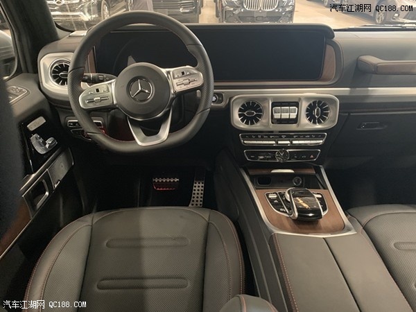 2019款奔驰G500墨版现车 高配置 低价格