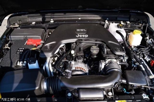 2019款jeep牧马人角斗士3.6自动Sport S皮卡到港预售