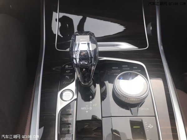 19款宝马X5黑外咖内加规版现车实拍评测