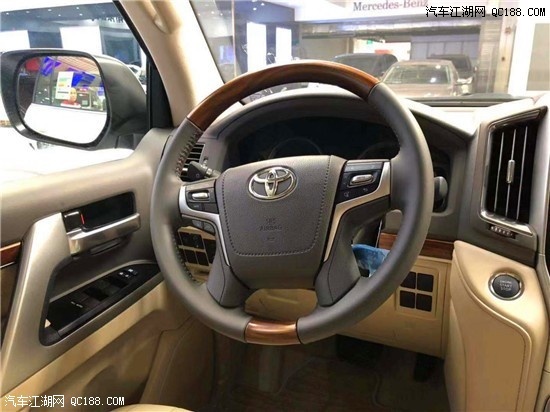 2019款丰田酷路泽4000的配置成功人士的优良座驾
