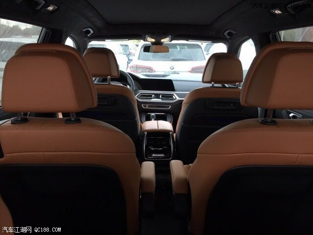全新旗舰SUV19款加版宝马X7大量现车 优惠促销