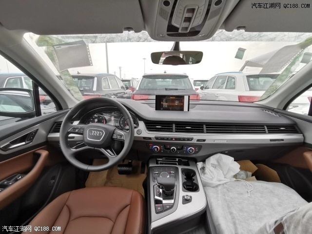 19款奥迪Q7 3.0T豪华SUV加规版现车评测