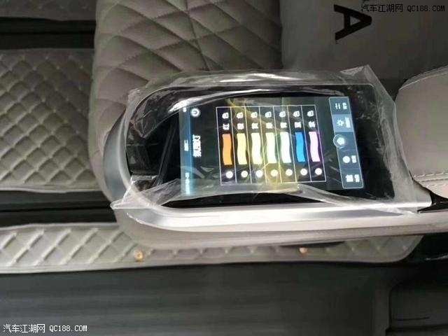 20款丰田塞纳四驱商务改装现车实拍评测