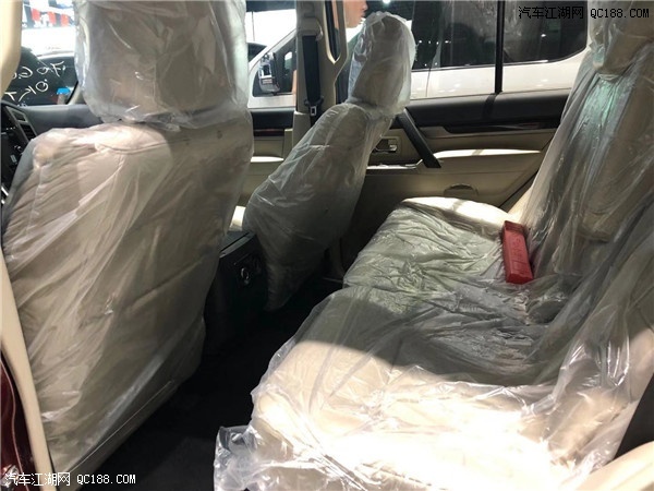 2019款三菱帕杰罗V97 3.8白米现车报价低
