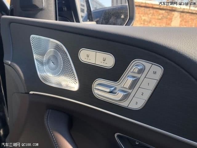 最新款加规版奔驰GLS450 顶级SUV测评
