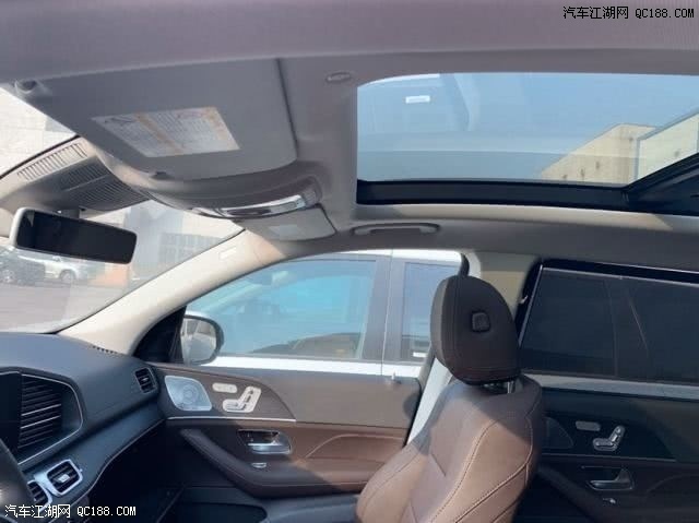 最新款加规版奔驰GLS450 顶级SUV测评
