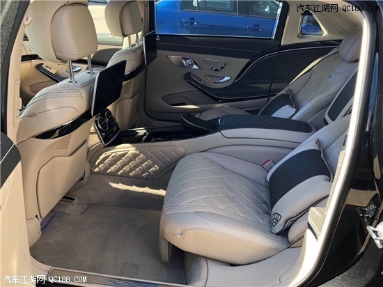 2019款奔驰迈巴赫S560四座豪华轿车实拍