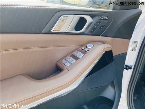 新款宝马X7个性威严SUV国六超低优惠价全国销售