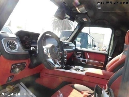 全新的AMG G63熊猫版 天津港现车报价