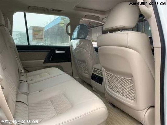 云南大理最畅销硬派SUV 20款酷路泽4000抄底价优惠促销