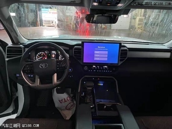 天津港丰田坦途3.5TT配置 22款丰田皮卡现车
